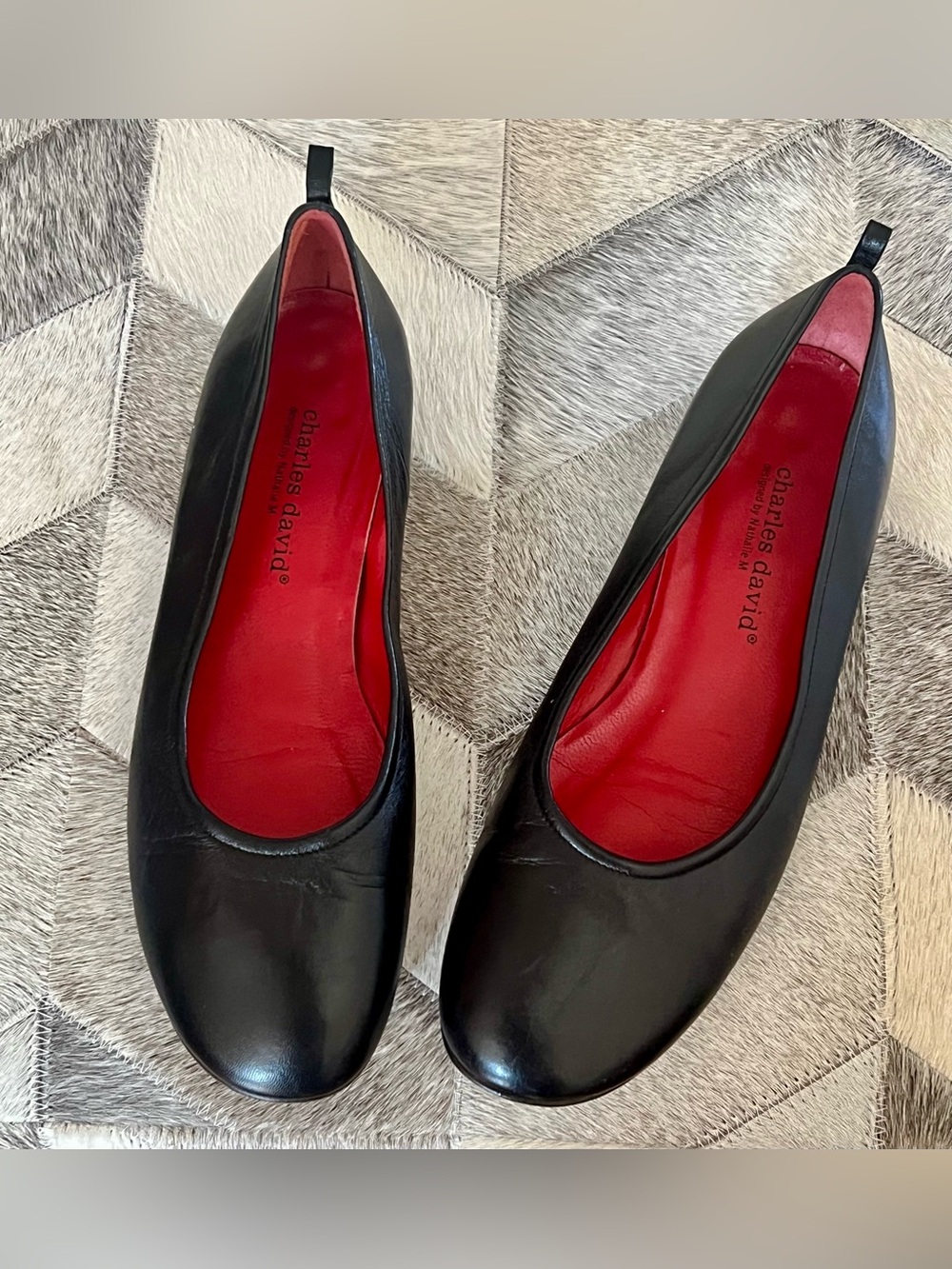 David Charles Black Leather and Red Leather Sole Shoes - Made in Spain 
Size 8B
